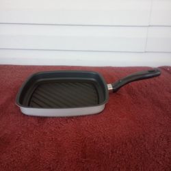 VTG Nordic Ware Grill Pan Skillet Professional Weight 11" Searing Made In USA