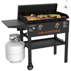 Blackstone Original 28" Propane Flat Top Grill with 2 Burners and Hard Lid, Blacknes