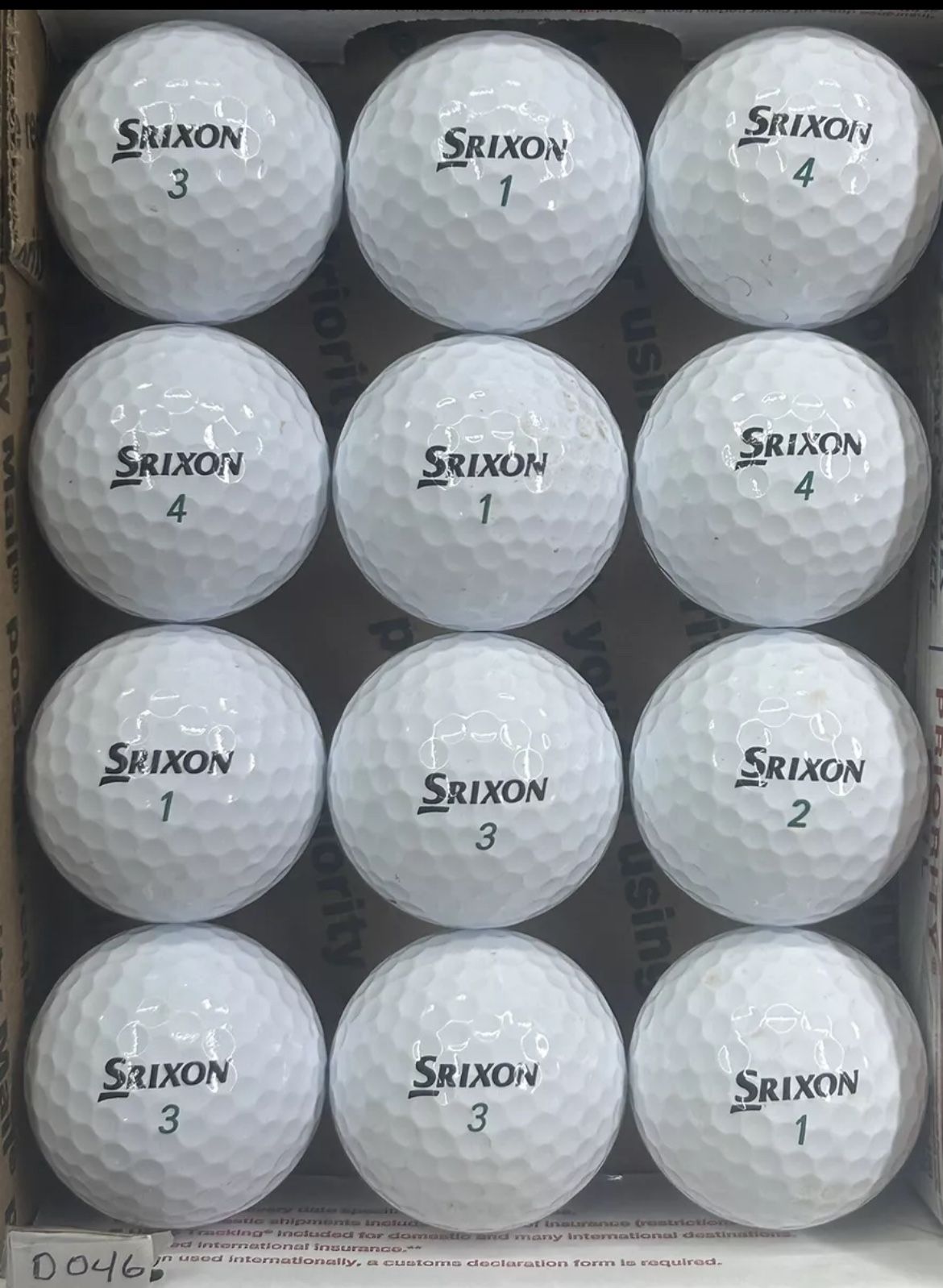 12 Srixon Soft Feel Golf Balls 5/4a Lot D046