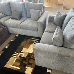 NEW SOFA & LOVESEAT / SILLÓN NUEVO 