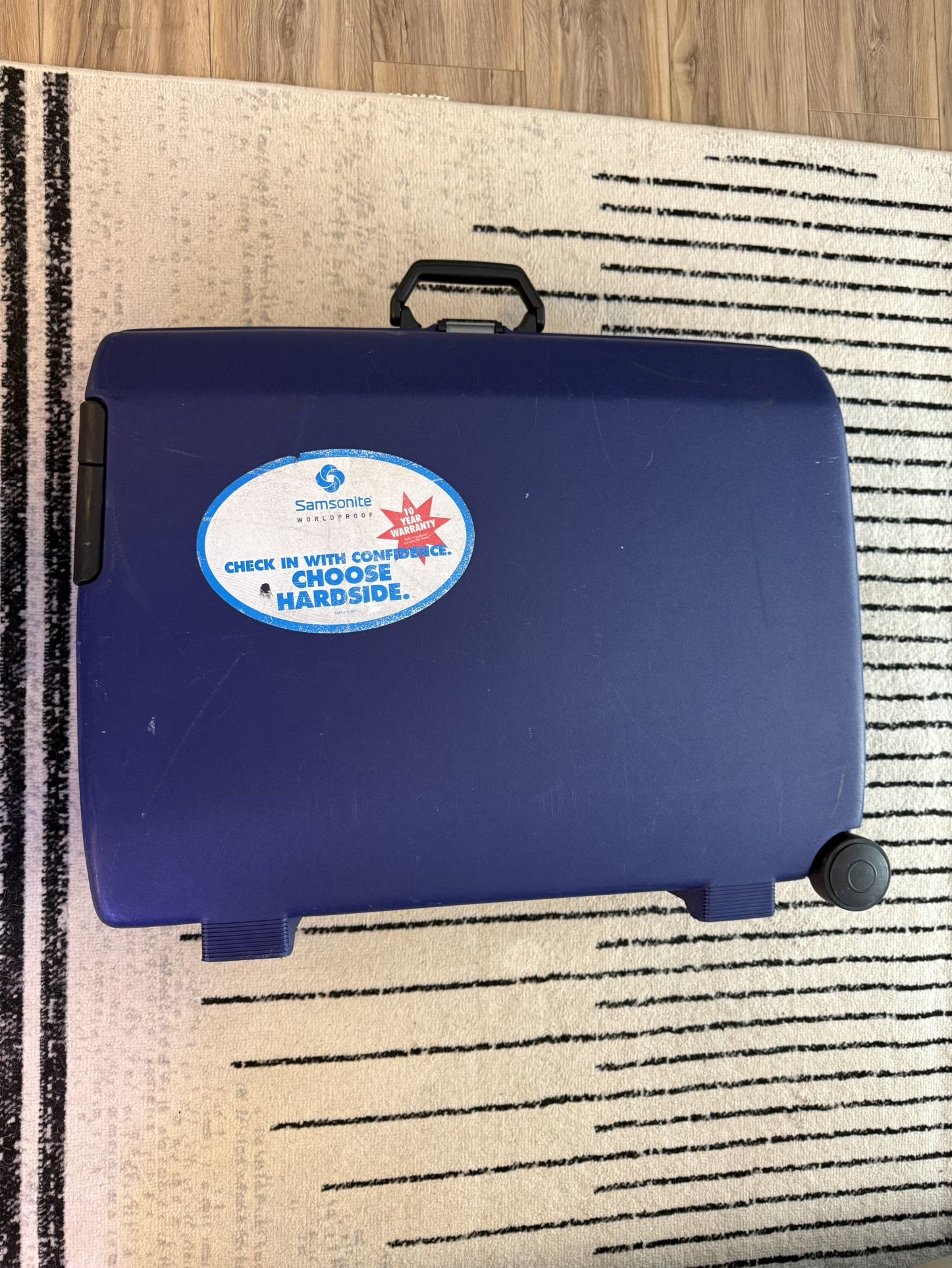 Samsonite Oyster Suitcase - Hard Shell XL 29” Vintage 3-point Latch
