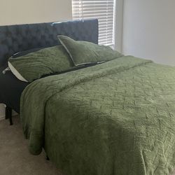 Full Size head board and rails available