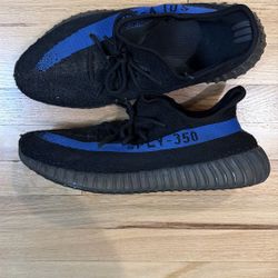 Yeezy 350  V2 Dazzling Blue