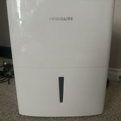 Dehumidifier - Frigidaire 22 pint
