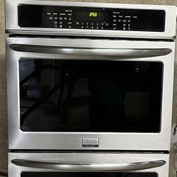 Frigidaire Double Oven
