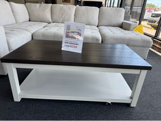 Coffe Table. 🚚WE DELIVER🚚