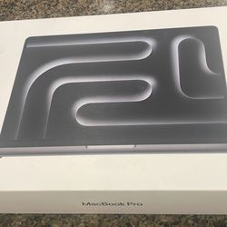 Apple macbook pro M3 14 inch 1tb ssd 18 gb ram one year apple warranty