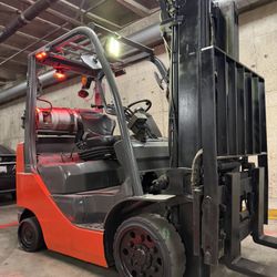 TOYOTA M8 forklift for sale, 5500 lb, 3 stage, side shift, fork positioner 