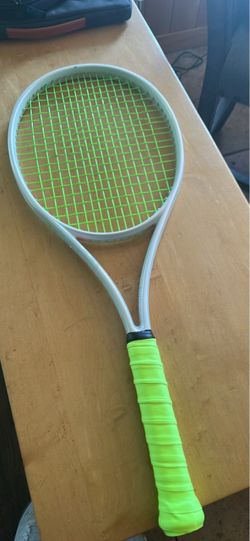Wilson Shift V1 99 Tennis Racket. Excellent Shape! Number 2 grip