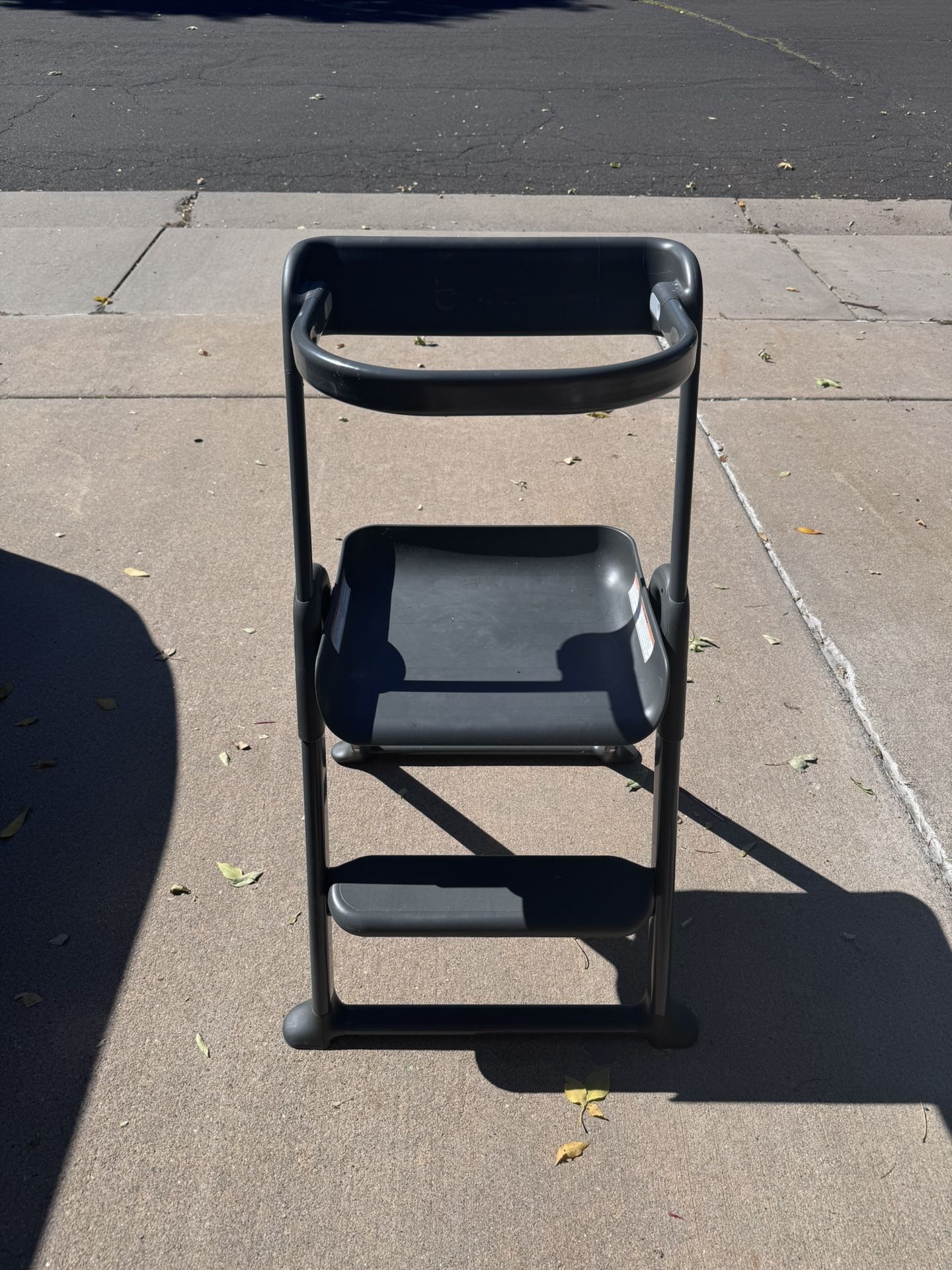 Boon Toddler Tower