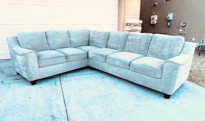 2- piece Raymour & Flanigan chenille sectional