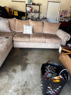 Sectional couches