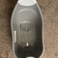 Baby bathtub 