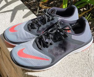 Men's Nike FS Lite Run 3 Cool Gray Crimson Black Gray Red 807144-002 Shoes Sz 11.5