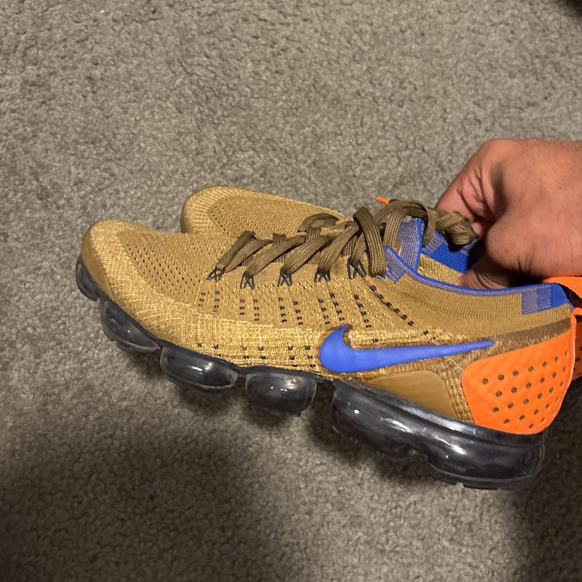 Vapormax Fly knit Size 11 1/2