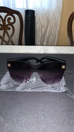 Women’s sunglasses