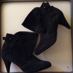 Size 7.5 Booties 