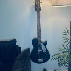 GRETSCH bass Guitar 