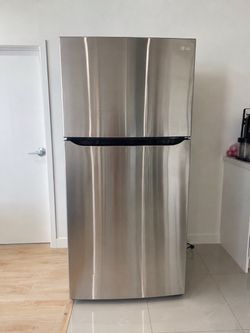 LG Stainless Steel Top-Freezer Refrigerator – 20.2 Cu. Ft.