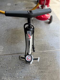 Schwinn Cyclone Plus Floor Bike Pump with Pressure Gauge – Like New