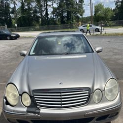 2003  Mercedes E320 