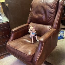 Top grain leather chair by hooker $600 office chair firm price