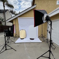 2 Light Reflectors (gold and white)