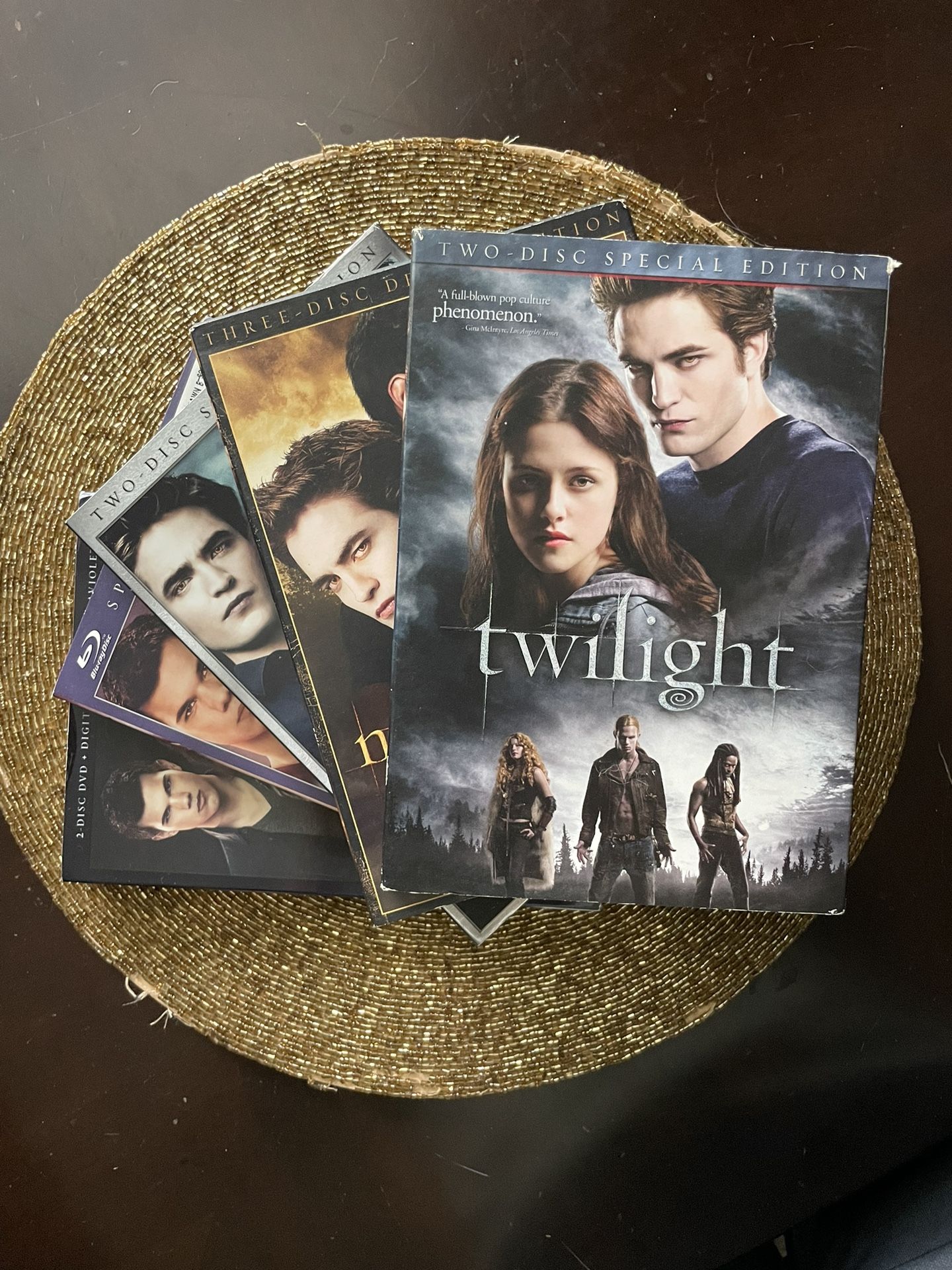 🧛Twilight Film DVD Collection: INCLUDES ALL 5 MOVIES