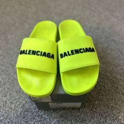 Balenciaga Pool Slides 