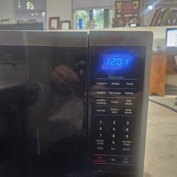 Samsung Microwave Oven Ms14K6000AG for Parts (Pickup Only)