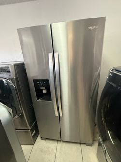 Whirlpool side by side refrigerator