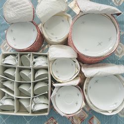 Vintage Fukagawa Arita Hand-Painted China – Starburst Pattern #713