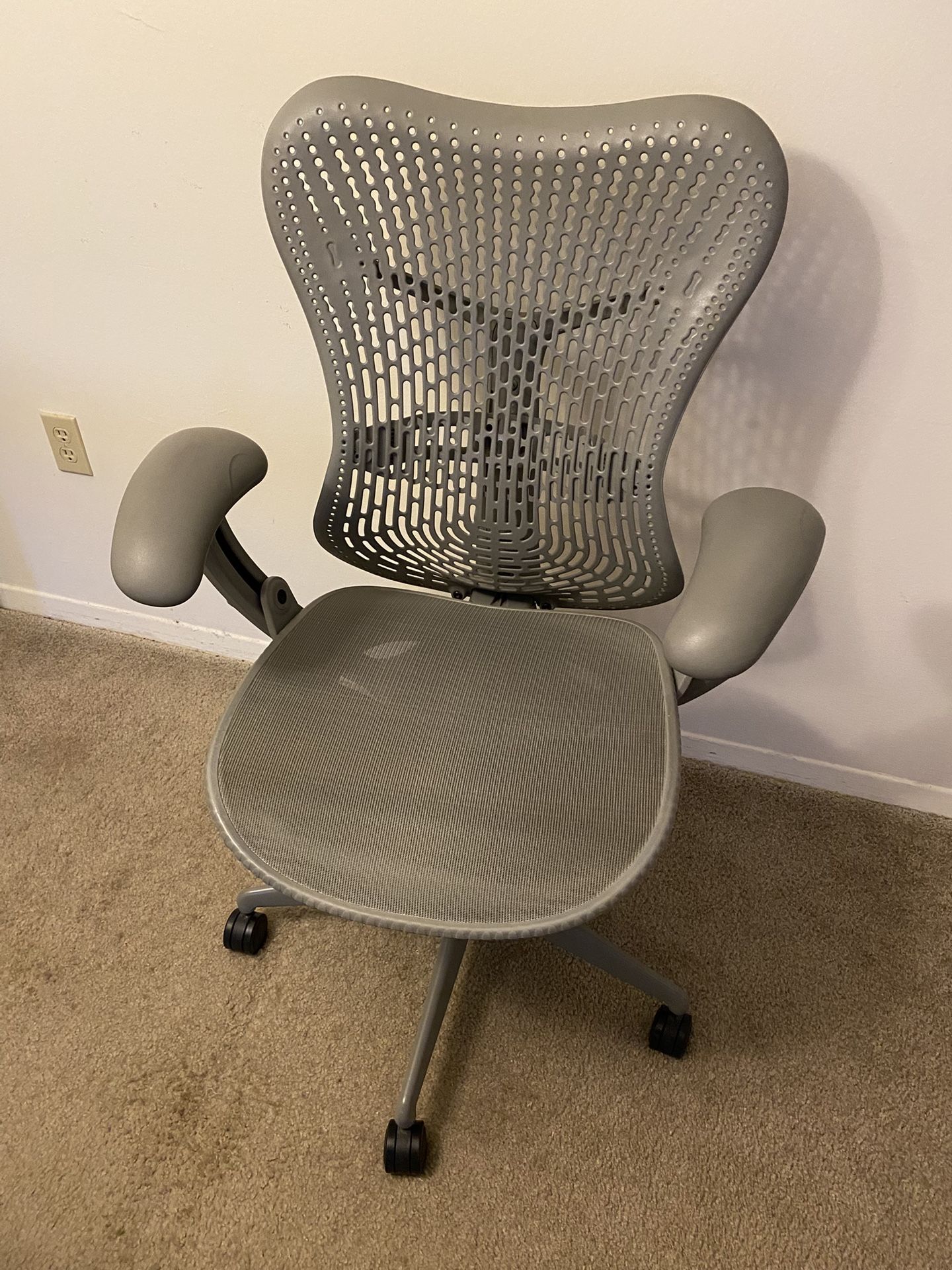 Herman Miller Mirra 2 Office Chair