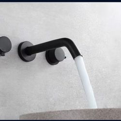 Luxury Wall Mount Bathroom Faucet In Matte Black