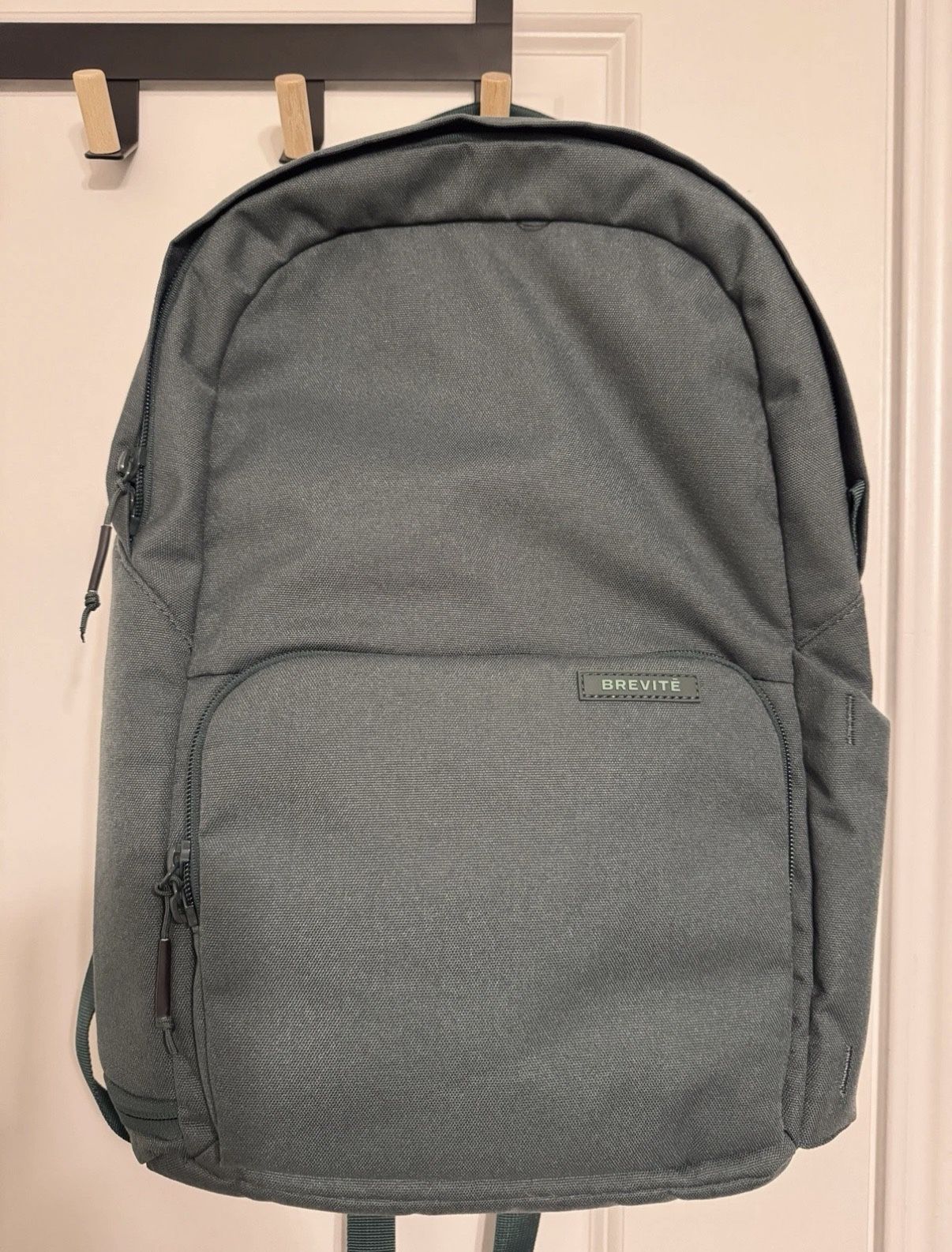 The Brevite Backpack Pine Green, Lightweight, Laptop Compartment