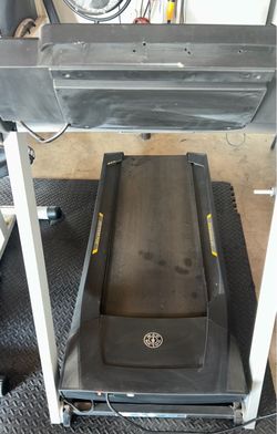 Gold’s Gym Trainer 420 Treadmill