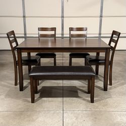New Ashley Furniture 6 Piece Dining Set - Table and Chairs and Bench (Can Deliver) 
