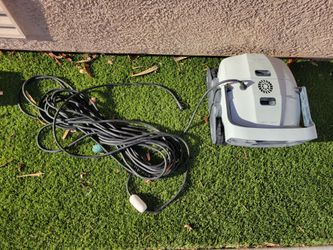 Pool Cleaning robot