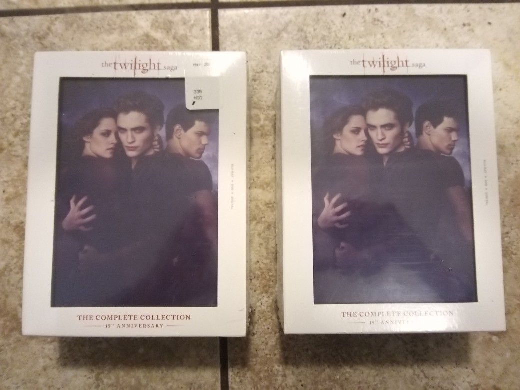 Complete Twilight Saga 15th Anniversary Edition