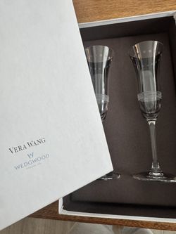 Crystal champagne flutes