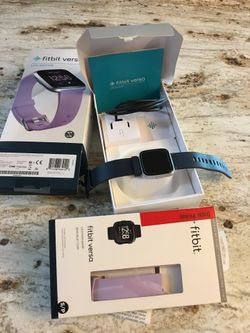 Fit Bit Versa light W/2 Bands
