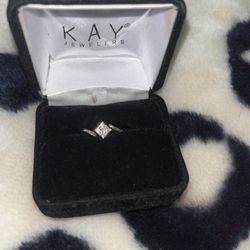 Kay Jewelry Ring Size 4-5 