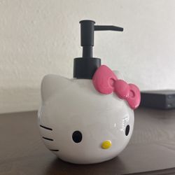 Hello Kitty Soap Dispenser 