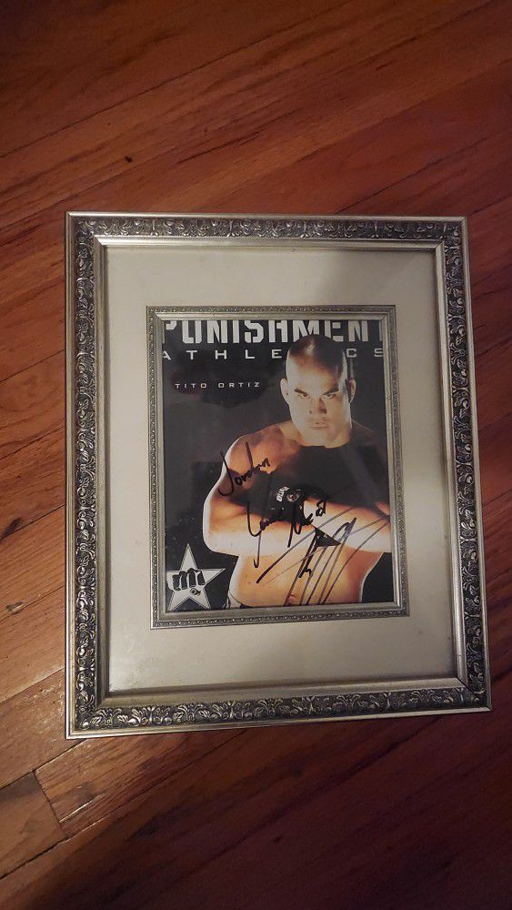 UFC Tito Ortiz Autograph Picture In Frame 