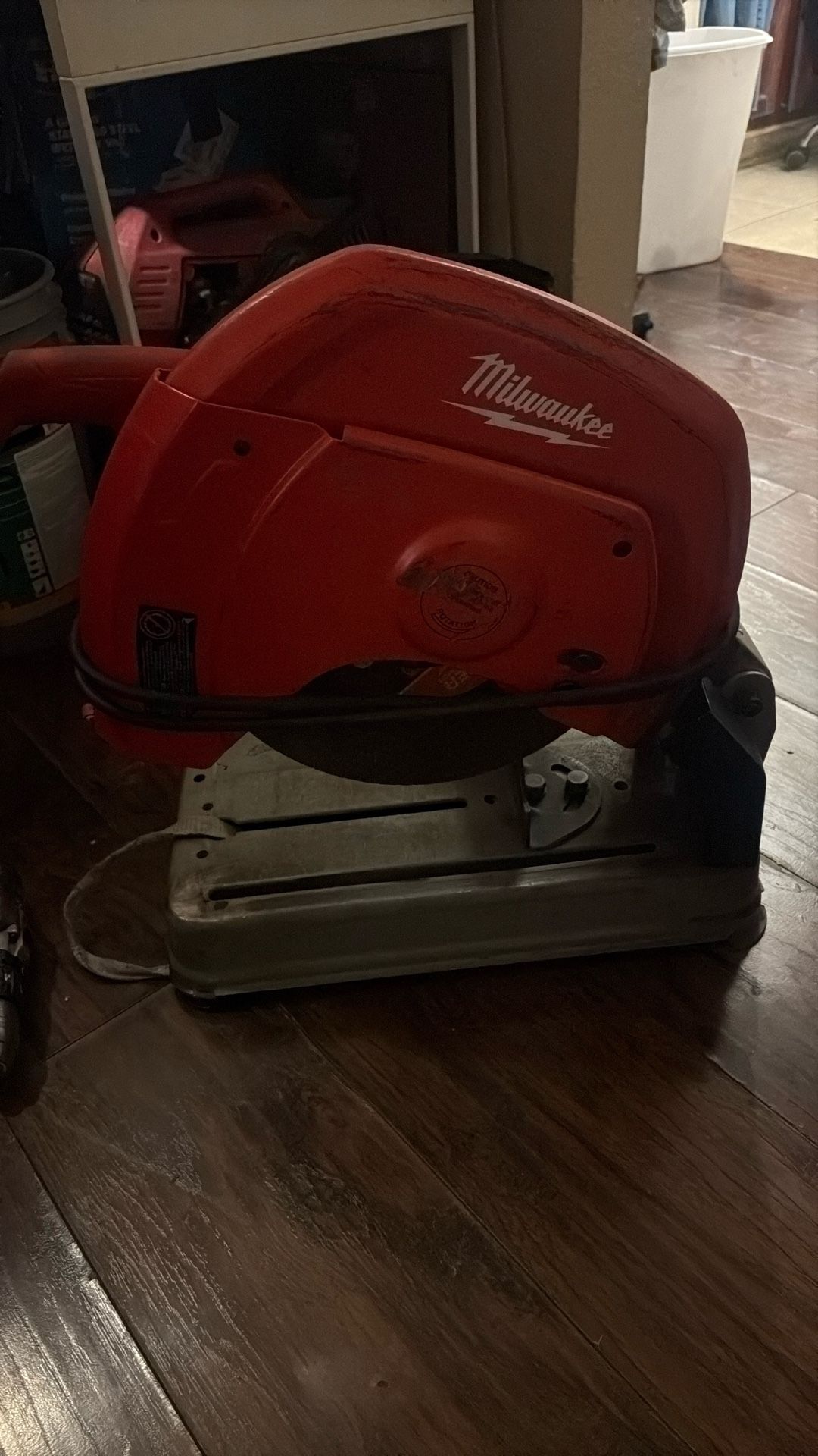 Milwaukee Electric Chop Saw With Fiber Blade