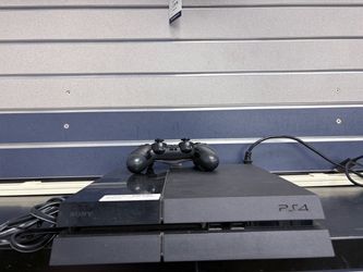 Sony PS4 w/ Controller