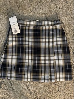 Skirt Great Hearts size 12