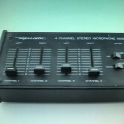 Realistic 32-1105A 4-Channel Stereo Microphone Mixer 9 Volt Battery Powered