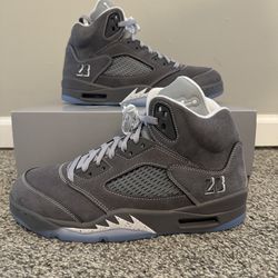 Air Jordan 5 Retro Wolf Grey Men’s Size 10 (SKU: DD0587–002)