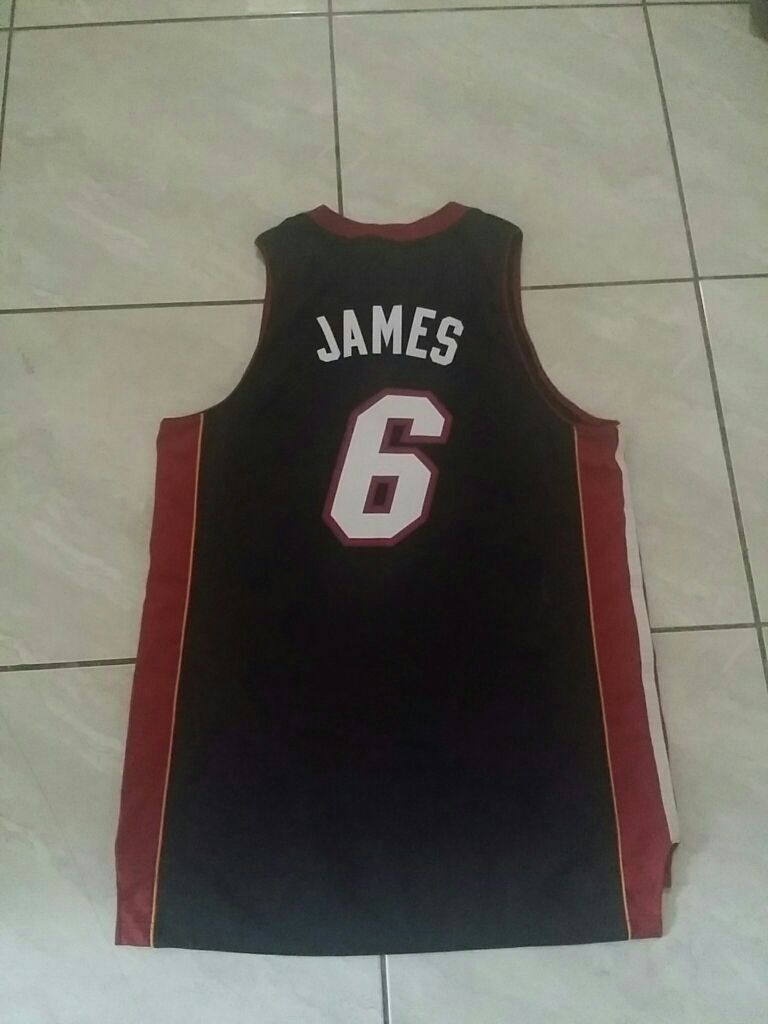 Lebron James Miami Heat Jersey for Sale in Pompano Beach, FL - OfferUp